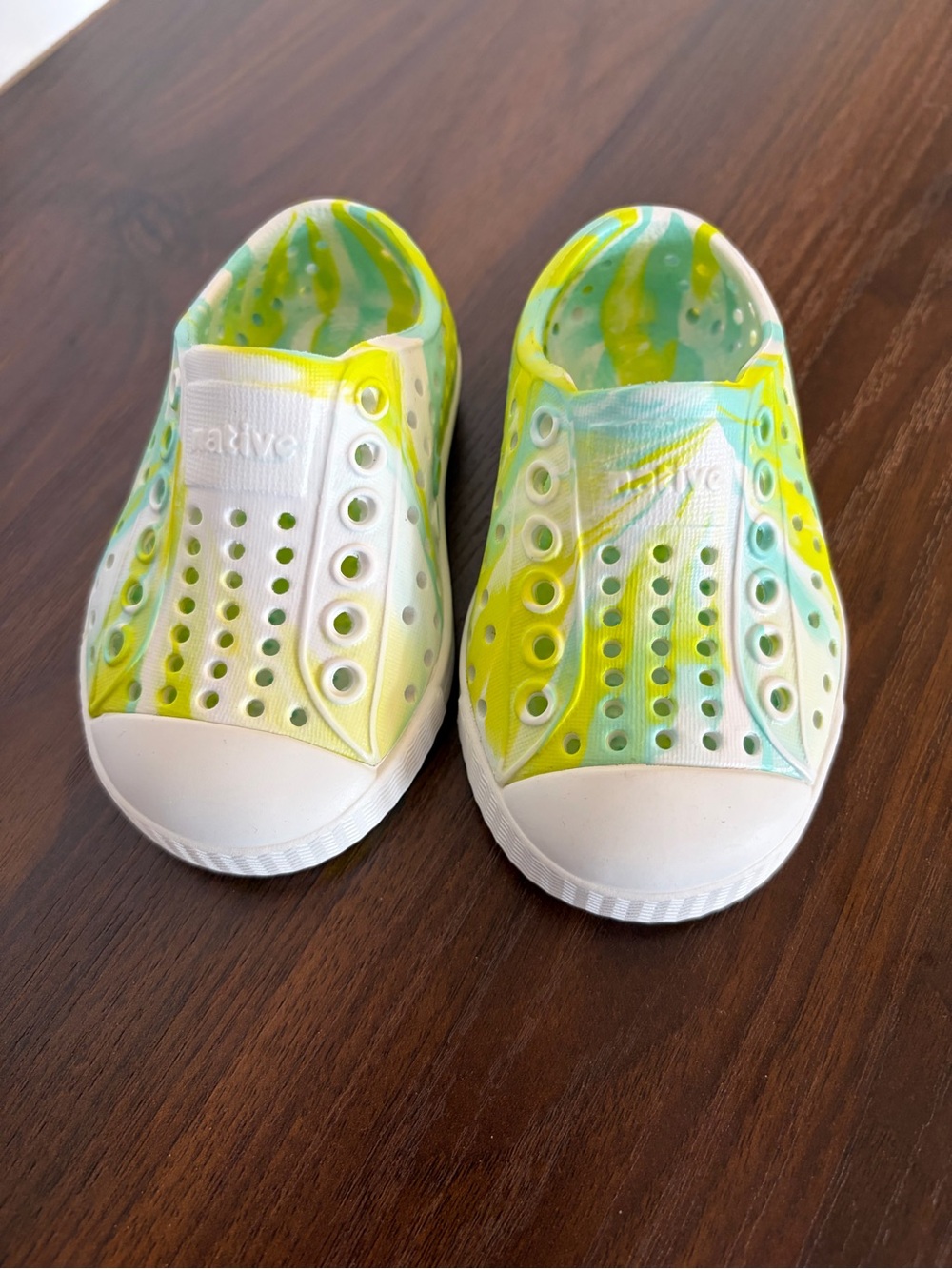 Native Toddlers Slip-On Water Shoes in White, Yellow & Green Marble